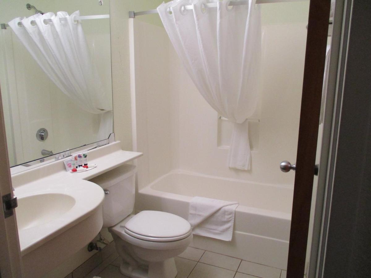 Microtel Inn And Suites - Inver Grove Heights Bagian luar foto
