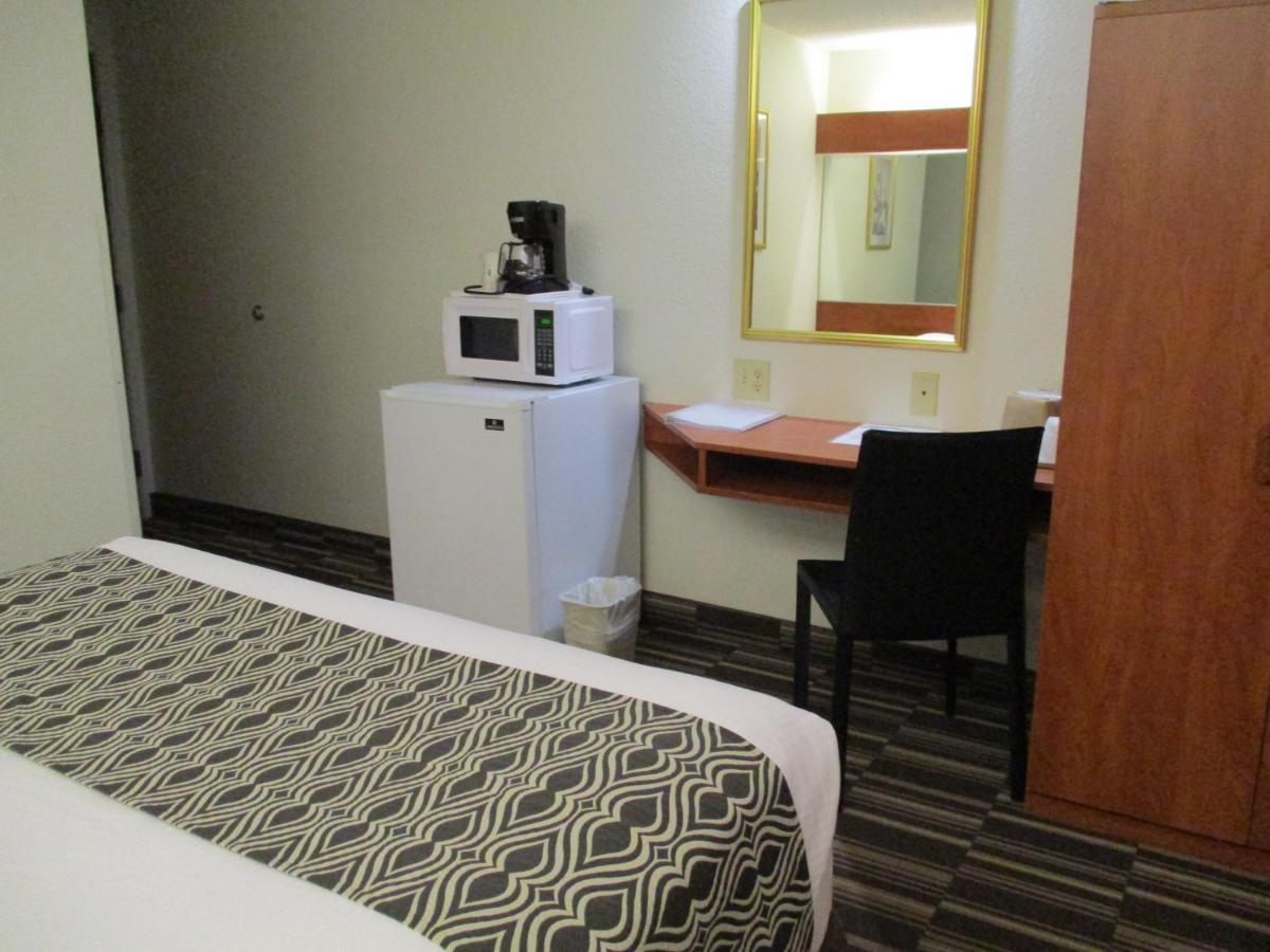 Microtel Inn And Suites - Inver Grove Heights Bagian luar foto