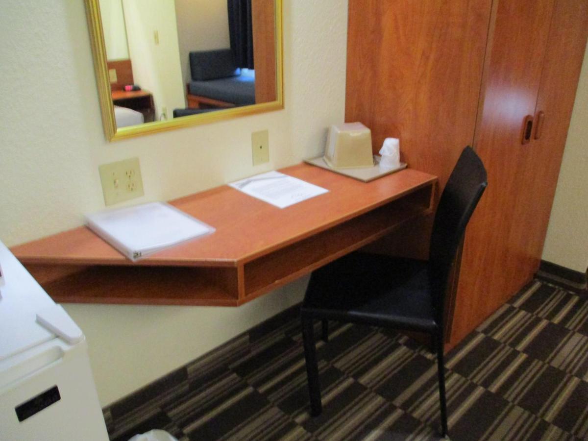Microtel Inn And Suites - Inver Grove Heights Bagian luar foto