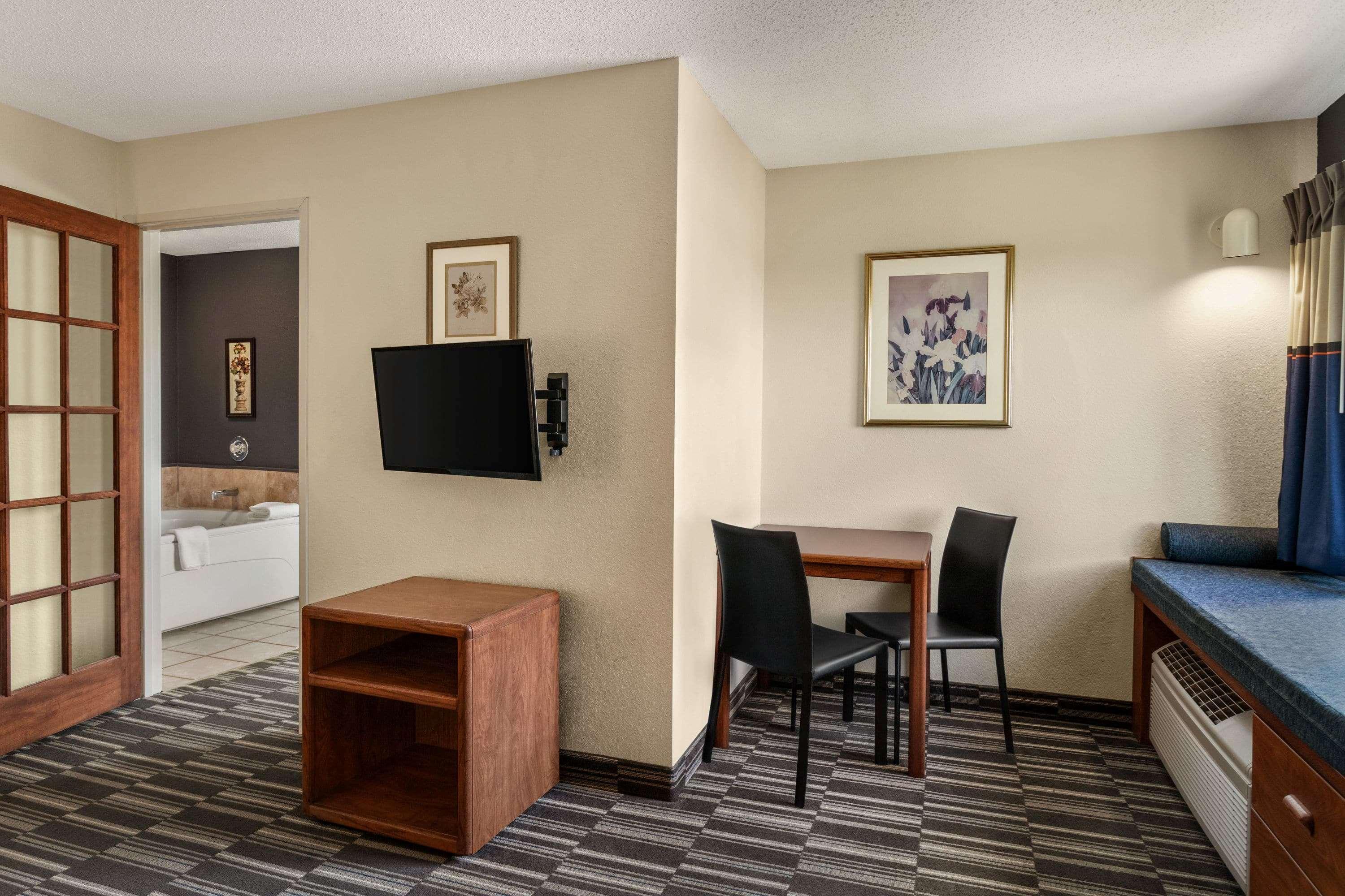 Microtel Inn And Suites - Inver Grove Heights Bagian luar foto