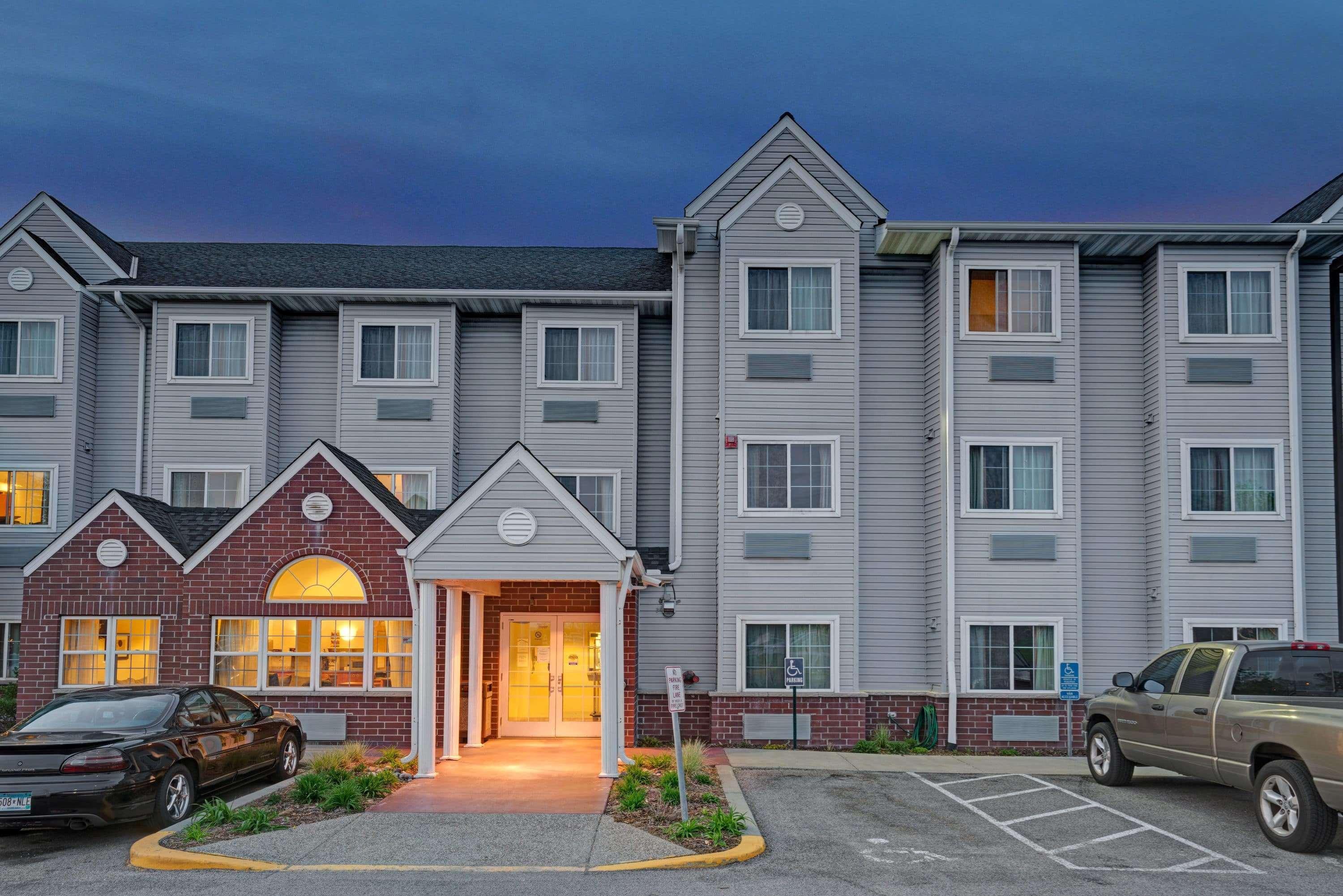 Microtel Inn And Suites - Inver Grove Heights Bagian luar foto