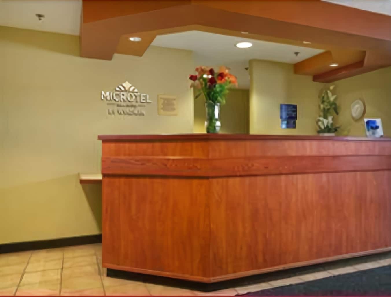 Microtel Inn And Suites - Inver Grove Heights Bagian luar foto
